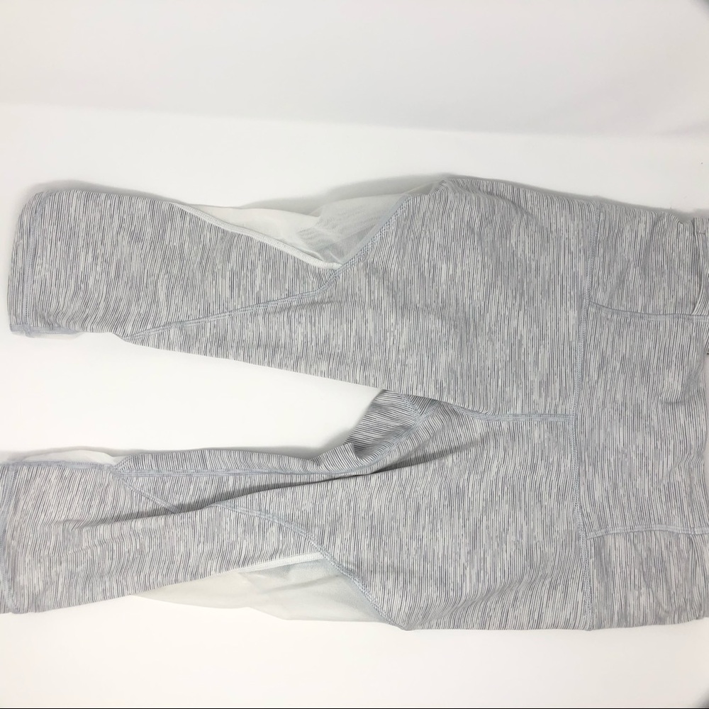 White lulu cropped tights!